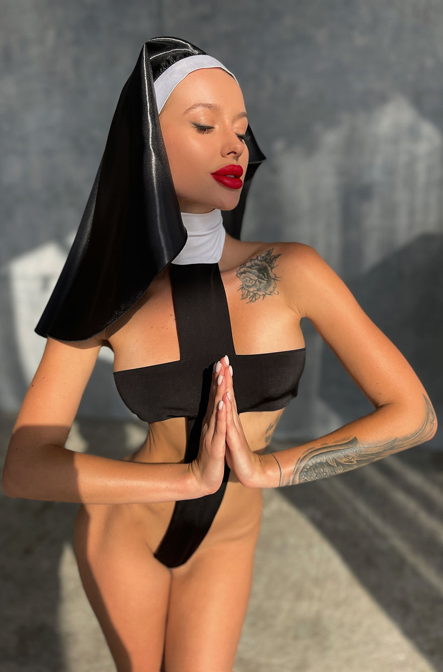 Body Costume da Suora con Croce